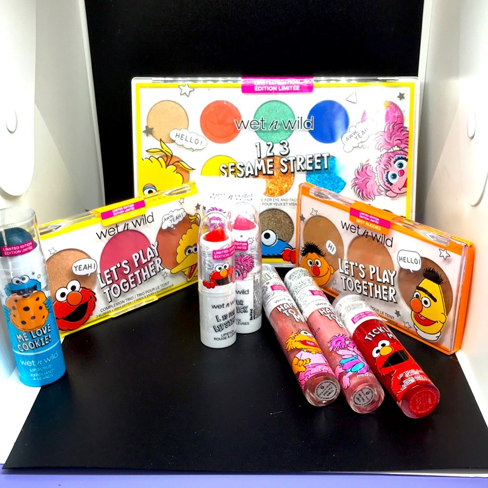 ✨🆕Wet N Wild X Sesame Street Collection!BN!SEALED!🌈💜🎨✨